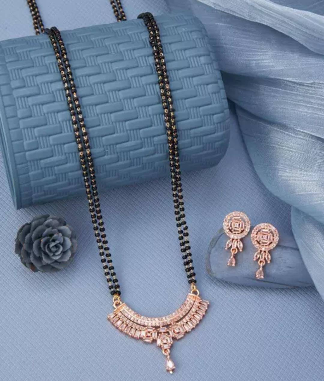Gold Mangalsutra Set with Diamond Stones