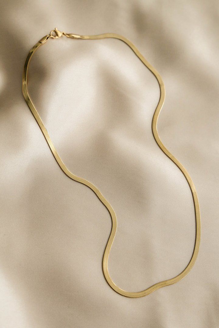 Minimal Gold Chain for Everyday Luxury
